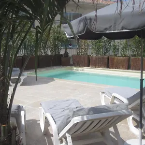 Brit Hotel Confort Le Revest Sainte-Maxime Hotell