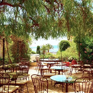 Royal Bon Repos Hotell